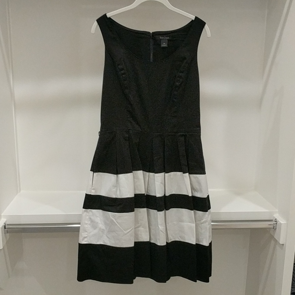 White House Black Market Princess-Lined Dress